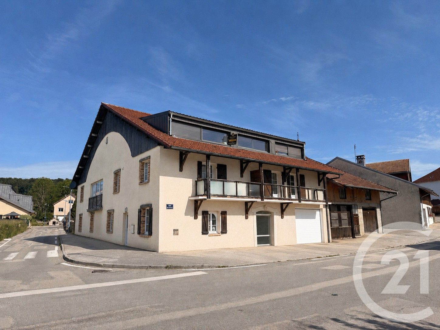 Appartement à vendre - 4 pièces - 105.0 m2 - DOMMARTIN - 25 - FRANCHE-COMTE - Century 21 Avenir Immobilier — 3