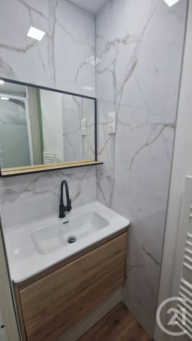Appartement F3 bis à louer - 4 pièces - 123.0 m2 - SOMBACOUR - 25 - FRANCHE-COMTE - Century 21 Avenir Immobilier