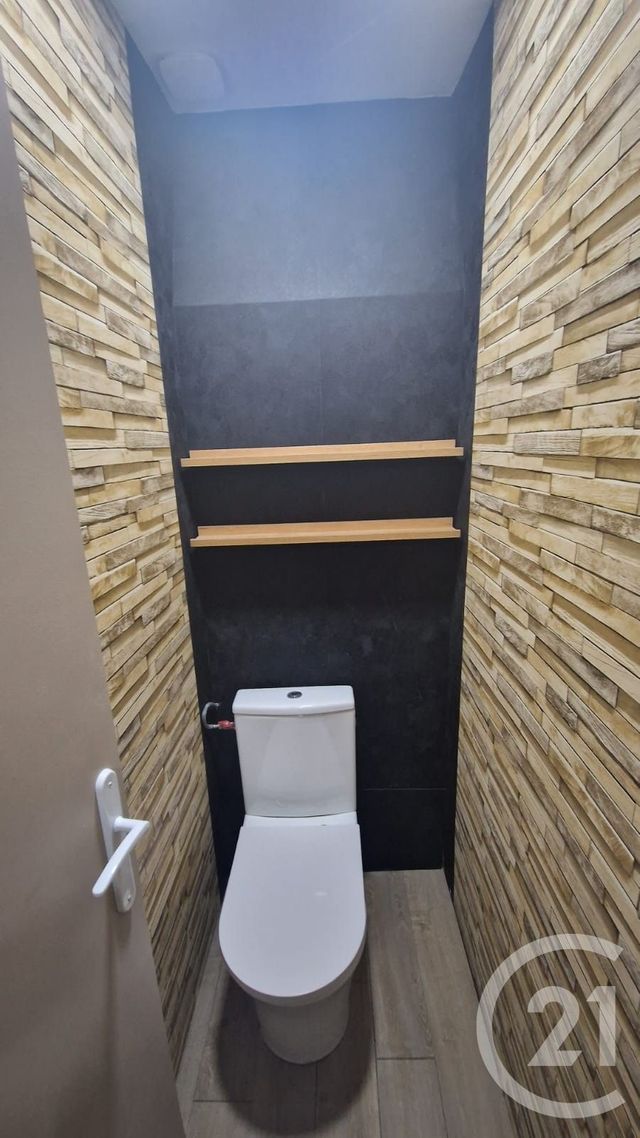 Appartement F3 bis à louer - 4 pièces - 123.0 m2 - SOMBACOUR - 25 - FRANCHE-COMTE - Century 21 Avenir Immobilier