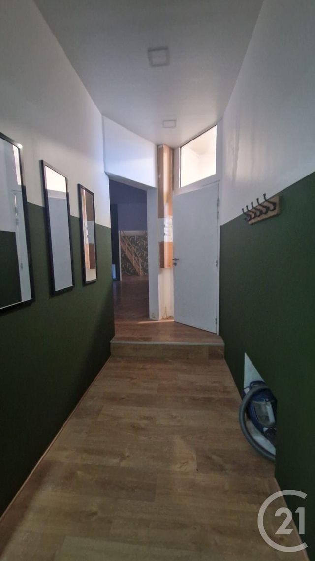 Appartement F3 bis à louer - 4 pièces - 123.0 m2 - SOMBACOUR - 25 - FRANCHE-COMTE - Century 21 Avenir Immobilier