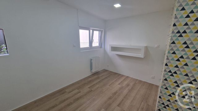 Appartement F3 bis à louer - 4 pièces - 123.0 m2 - SOMBACOUR - 25 - FRANCHE-COMTE - Century 21 Avenir Immobilier