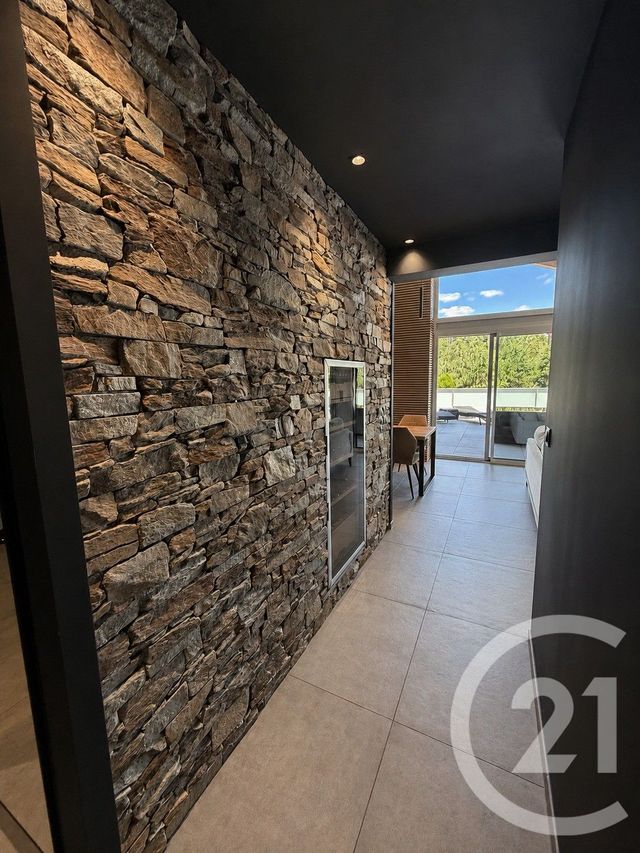 Appartement F3 bis à vendre - 5 pièces - 84.17 m2 - DOUBS - 25 - FRANCHE-COMTE - Century 21 Avenir Immobilier