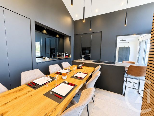 Appartement F3 bis à vendre - 5 pièces - 84.17 m2 - DOUBS - 25 - FRANCHE-COMTE - Century 21 Avenir Immobilier