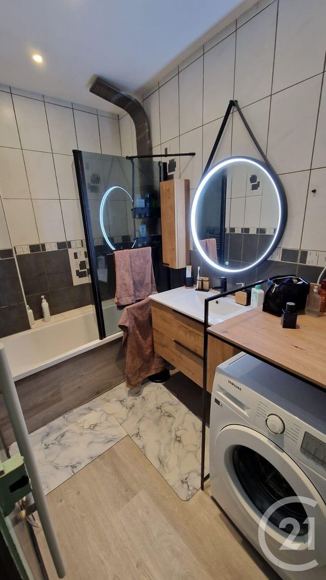 Appartement F3 à louer - 3 pièces - 68.08 m2 - PONTARLIER - 25 - FRANCHE-COMTE - Century 21 Avenir Immobilier
