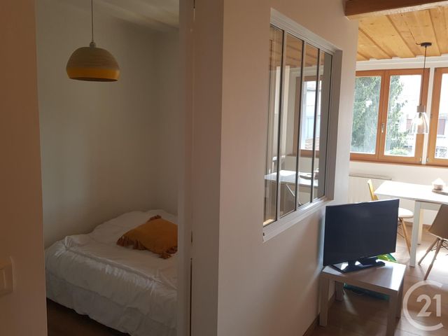 Appartement F1 à louer - 1 pièce - 35.0 m2 - PONTARLIER - 25 - FRANCHE-COMTE - Century 21 Avenir Immobilier