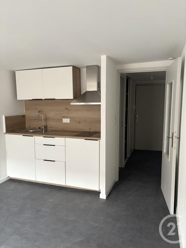 Appartement Studio à louer - 1 pièce - 20.0 m2 - PONTARLIER - 25 - FRANCHE-COMTE - Century 21 Avenir Immobilier