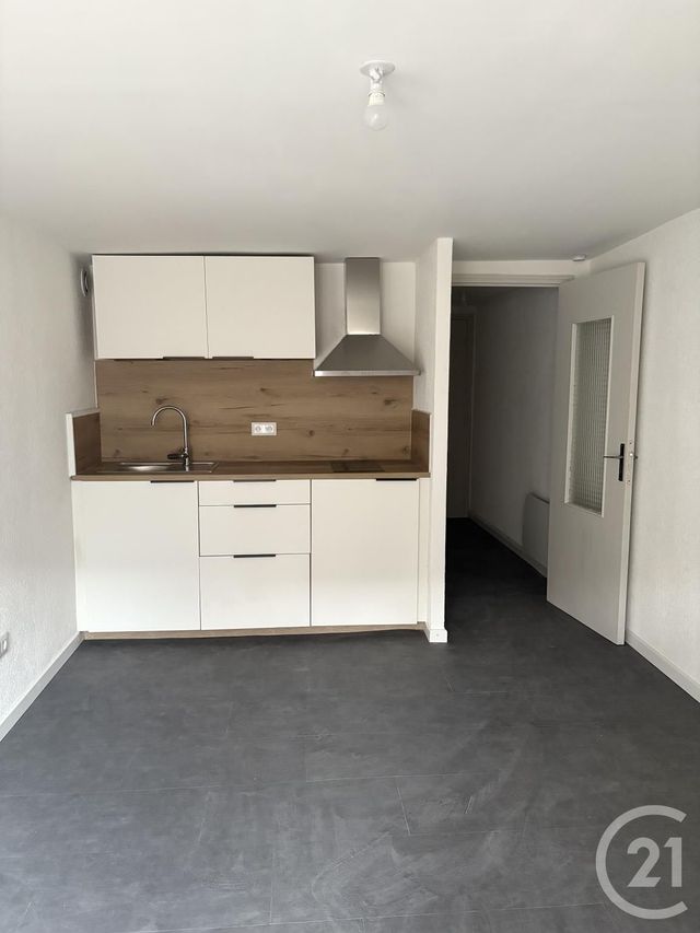Appartement Studio à louer - 1 pièce - 20.0 m2 - PONTARLIER - 25 - FRANCHE-COMTE - Century 21 Avenir Immobilier