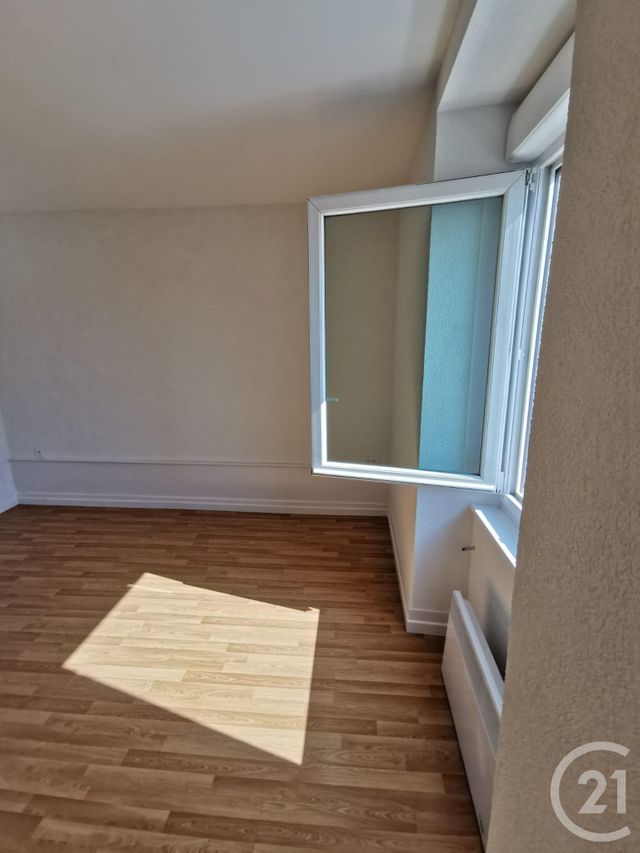 Appartement F1 à louer - 2 pièces - 37.0 m2 - PONTARLIER - 25 - FRANCHE-COMTE - Century 21 Avenir Immobilier