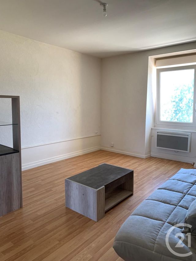 Appartement F1 à louer - 2 pièces - 37.0 m2 - PONTARLIER - 25 - FRANCHE-COMTE - Century 21 Avenir Immobilier