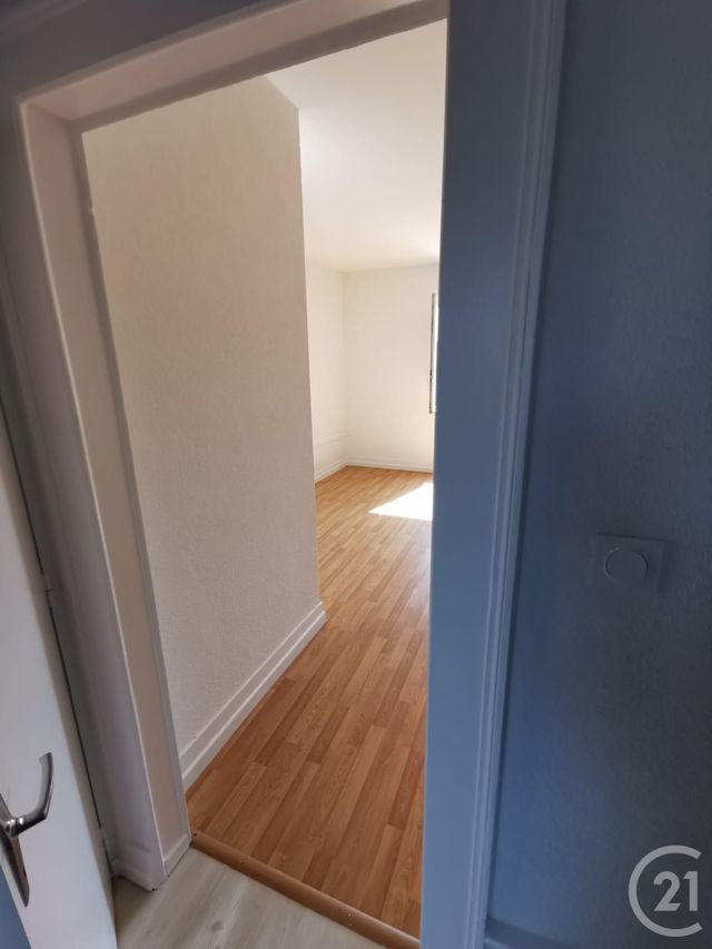 Appartement F1 à louer - 2 pièces - 37.0 m2 - PONTARLIER - 25 - FRANCHE-COMTE - Century 21 Avenir Immobilier