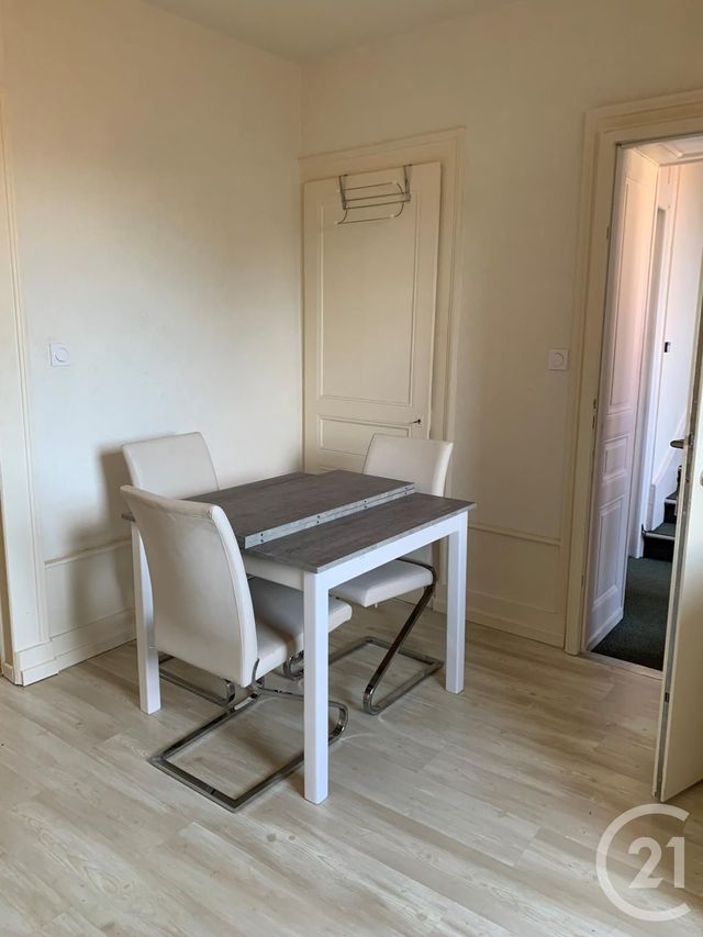 Appartement F1 à louer - 2 pièces - 37.0 m2 - PONTARLIER - 25 - FRANCHE-COMTE - Century 21 Avenir Immobilier
