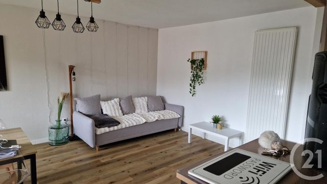Appartement F3 à louer - 3 pièces - 64.23 m2 - LA CLUSE ET MIJOUX - 25 - FRANCHE-COMTE - Century 21 Avenir Immobilier