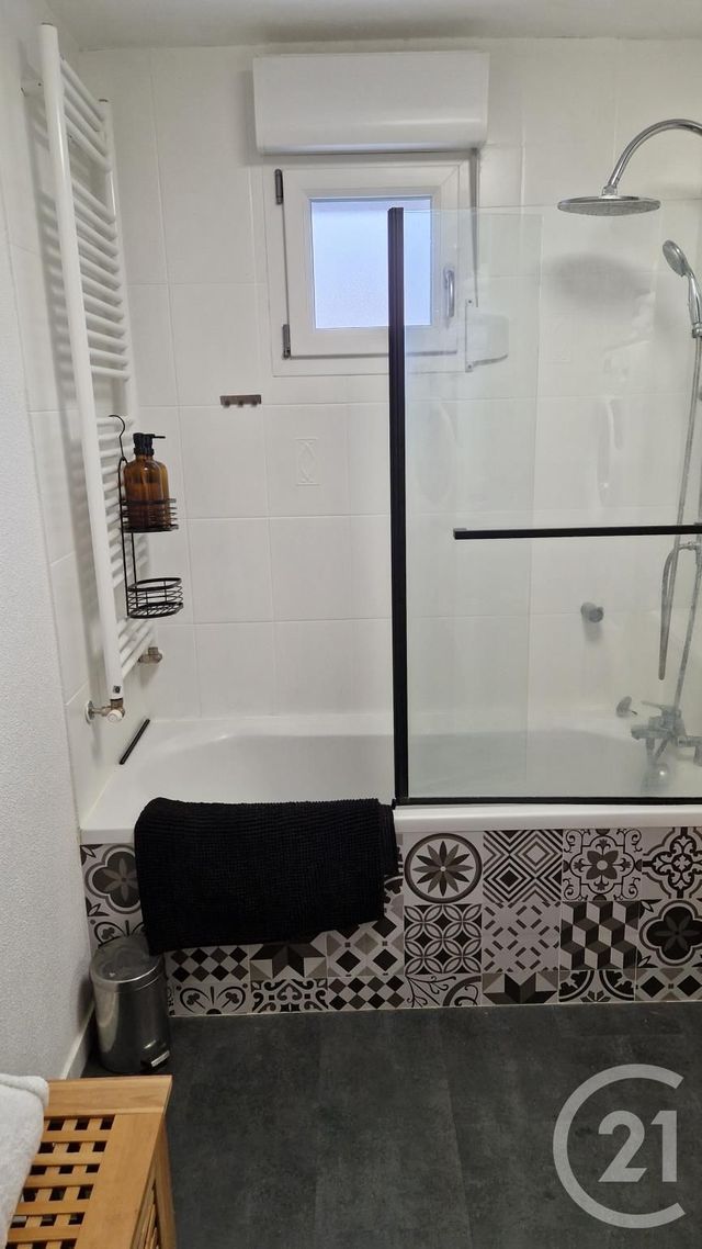 Appartement F3 à louer - 3 pièces - 64.23 m2 - LA CLUSE ET MIJOUX - 25 - FRANCHE-COMTE - Century 21 Avenir Immobilier