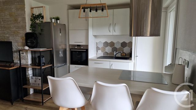 Appartement F3 à louer - 3 pièces - 64.23 m2 - LA CLUSE ET MIJOUX - 25 - FRANCHE-COMTE - Century 21 Avenir Immobilier