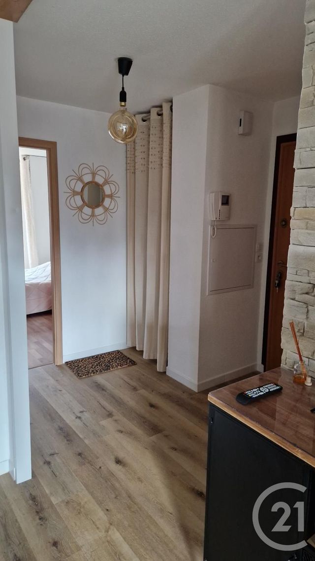 Appartement F3 à louer - 3 pièces - 64.23 m2 - LA CLUSE ET MIJOUX - 25 - FRANCHE-COMTE - Century 21 Avenir Immobilier