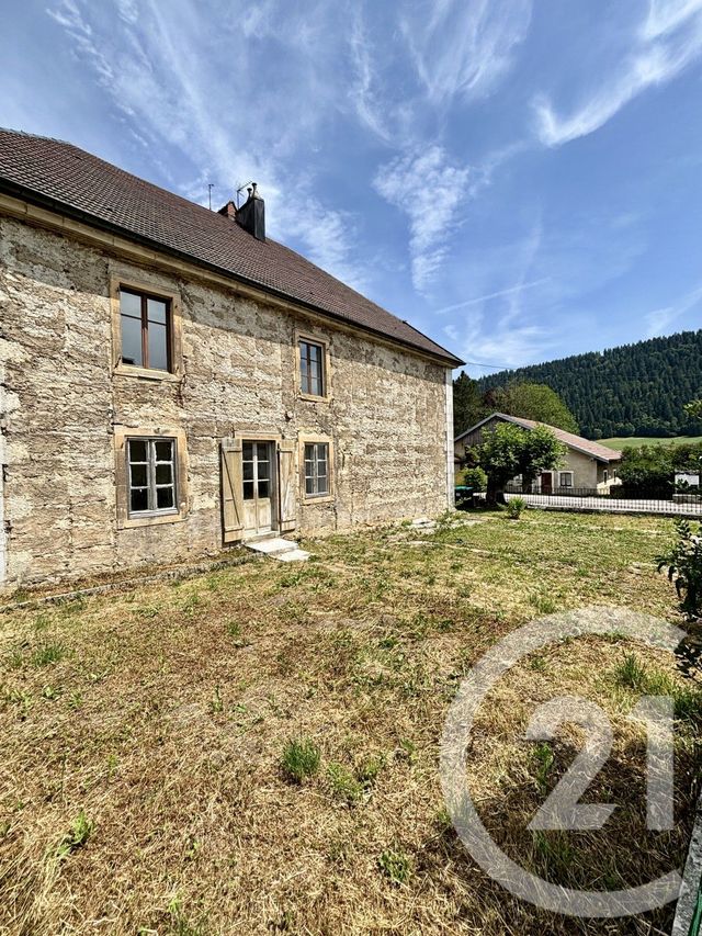 Appartement T4 à vendre - 5 pièces - 110.0 m2 - VERRIERES DE JOUX - 25 - FRANCHE-COMTE - Century 21 Avenir Immobilier