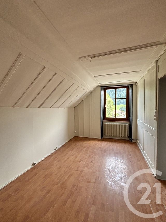 Appartement T5 à vendre - 6 pièces - 110.18 m2 - VERRIERES DE JOUX - 25 - FRANCHE-COMTE - Century 21 Avenir Immobilier