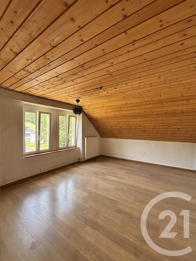 Appartement T5 à vendre - 6 pièces - 110.18 m2 - VERRIERES DE JOUX - 25 - FRANCHE-COMTE - Century 21 Avenir Immobilier