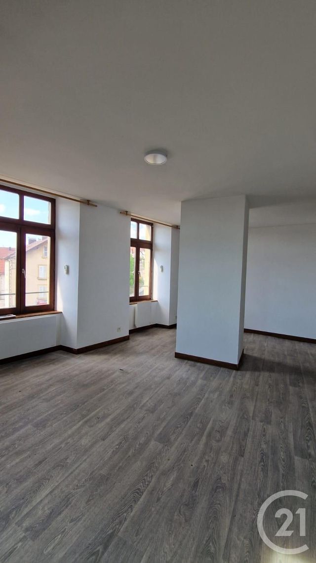 Appartement F4 à louer - 5 pièces - 85.0 m2 - PONTARLIER - 25 - FRANCHE-COMTE - Century 21 Avenir Immobilier