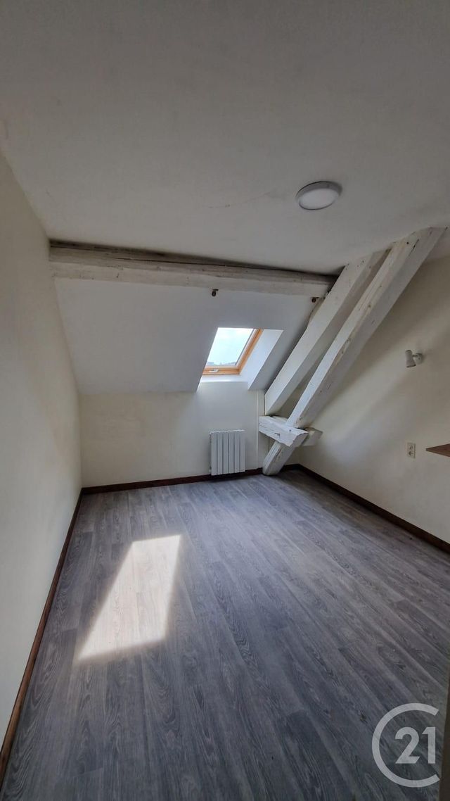 Appartement F4 à louer - 5 pièces - 85.0 m2 - PONTARLIER - 25 - FRANCHE-COMTE - Century 21 Avenir Immobilier