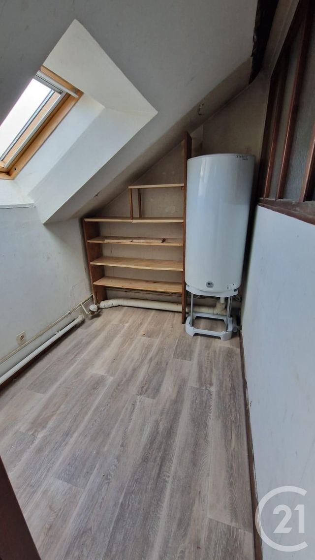 Appartement F4 à louer - 5 pièces - 85.0 m2 - PONTARLIER - 25 - FRANCHE-COMTE - Century 21 Avenir Immobilier