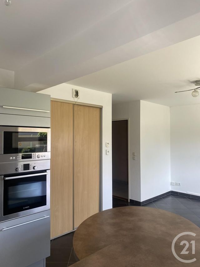 Appartement F2 à louer - 2 pièces - 41.0 m2 - VUILLECIN - 25 - FRANCHE-COMTE - Century 21 Avenir Immobilier
