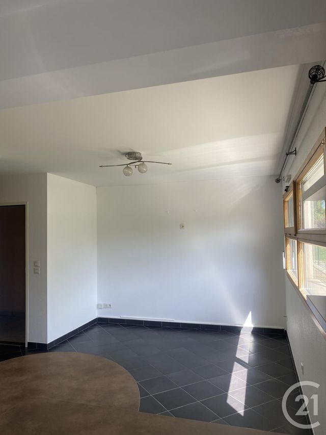 Appartement F2 à louer - 2 pièces - 41.0 m2 - VUILLECIN - 25 - FRANCHE-COMTE - Century 21 Avenir Immobilier
