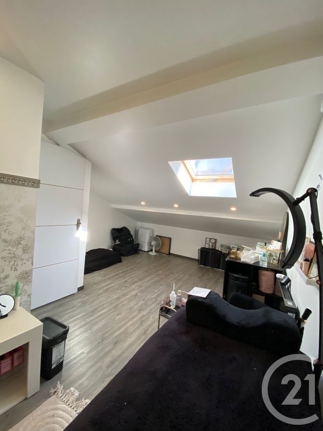 Appartement Duplex à louer - 4 pièces - 105.0 m2 - PONTARLIER - 25 - FRANCHE-COMTE - Century 21 Avenir Immobilier