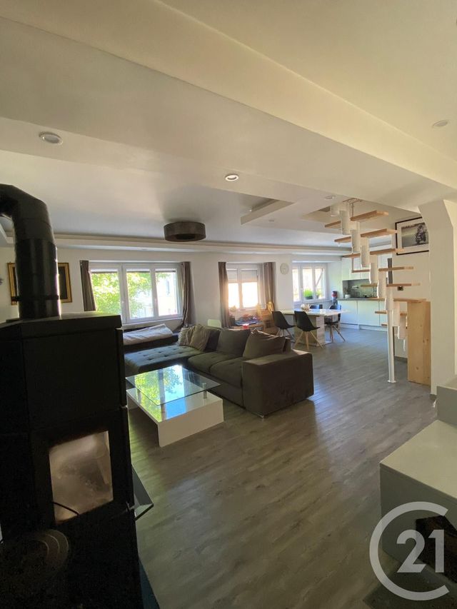 Appartement Duplex à louer - 4 pièces - 105.0 m2 - PONTARLIER - 25 - FRANCHE-COMTE - Century 21 Avenir Immobilier