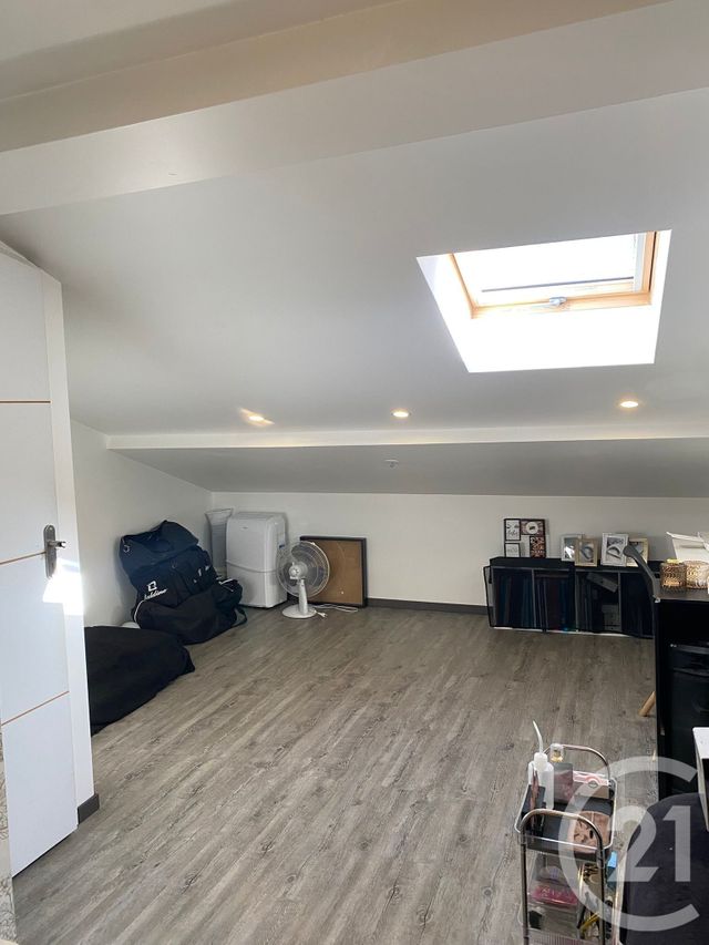 Appartement Duplex à louer - 4 pièces - 105.0 m2 - PONTARLIER - 25 - FRANCHE-COMTE - Century 21 Avenir Immobilier