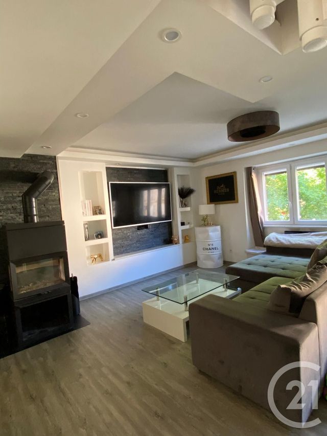 Appartement Duplex à louer - 4 pièces - 105.0 m2 - PONTARLIER - 25 - FRANCHE-COMTE - Century 21 Avenir Immobilier