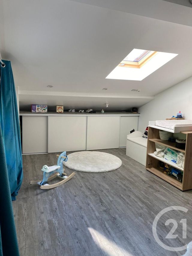 Appartement Duplex à louer - 4 pièces - 105.0 m2 - PONTARLIER - 25 - FRANCHE-COMTE - Century 21 Avenir Immobilier