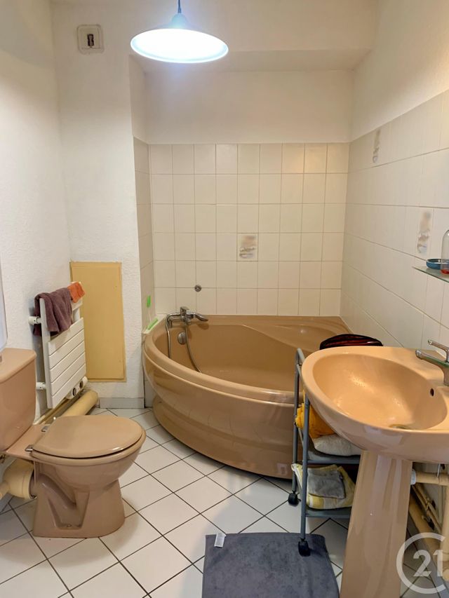 Appartement T1 à louer - 1 pièce - 29.5 m2 - PONTARLIER - 25 - FRANCHE-COMTE - Century 21 Avenir Immobilier