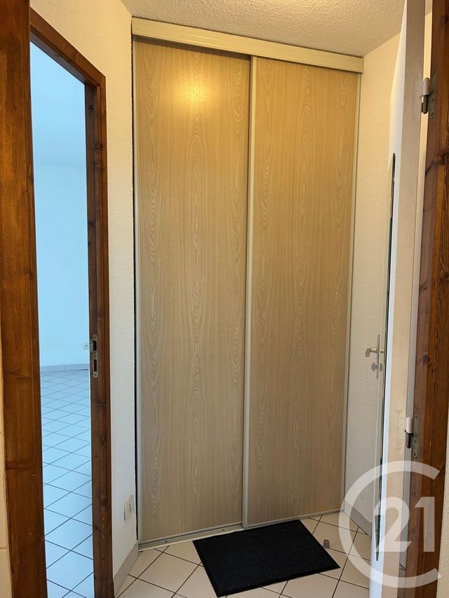 Appartement T1 à louer - 1 pièce - 29.5 m2 - PONTARLIER - 25 - FRANCHE-COMTE - Century 21 Avenir Immobilier