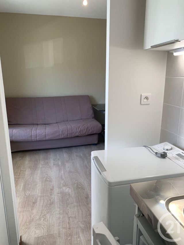 Appartement Studio à louer - 1 pièce - 15.0 m2 - PONTARLIER - 25 - FRANCHE-COMTE - Century 21 Avenir Immobilier