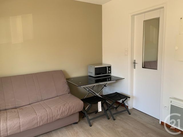 Appartement Studio à louer - 1 pièce - 15.0 m2 - PONTARLIER - 25 - FRANCHE-COMTE - Century 21 Avenir Immobilier