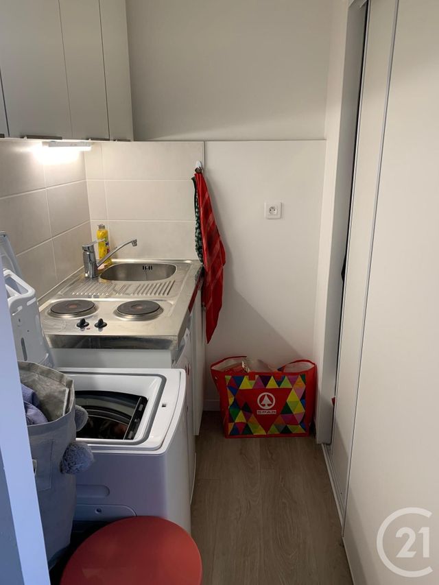 Appartement Studio à louer - 1 pièce - 15.0 m2 - PONTARLIER - 25 - FRANCHE-COMTE - Century 21 Avenir Immobilier