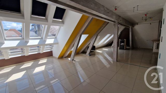 Appartement Duplex à louer - 3 pièces - 80.8 m2 - PONTARLIER - 25 - FRANCHE-COMTE - Century 21 Avenir Immobilier