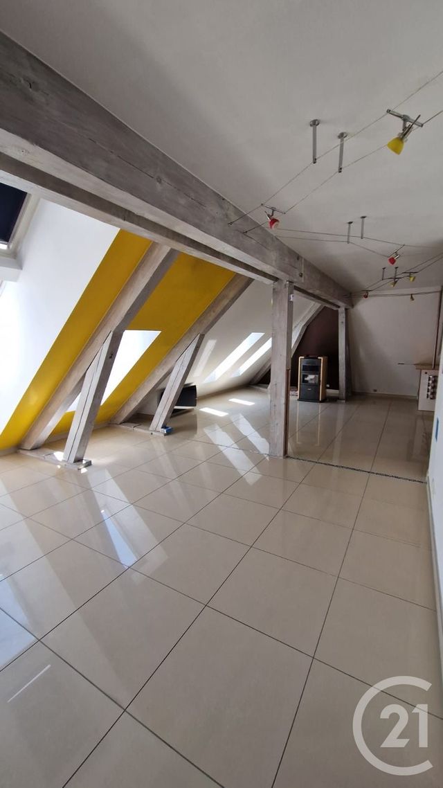 Appartement Duplex à louer - 3 pièces - 80.8 m2 - PONTARLIER - 25 - FRANCHE-COMTE - Century 21 Avenir Immobilier