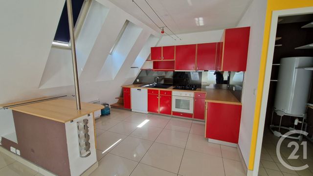 Appartement Duplex à louer - 3 pièces - 80.8 m2 - PONTARLIER - 25 - FRANCHE-COMTE - Century 21 Avenir Immobilier