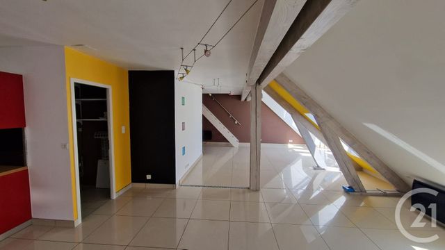 Appartement Duplex à louer - 3 pièces - 80.8 m2 - PONTARLIER - 25 - FRANCHE-COMTE - Century 21 Avenir Immobilier