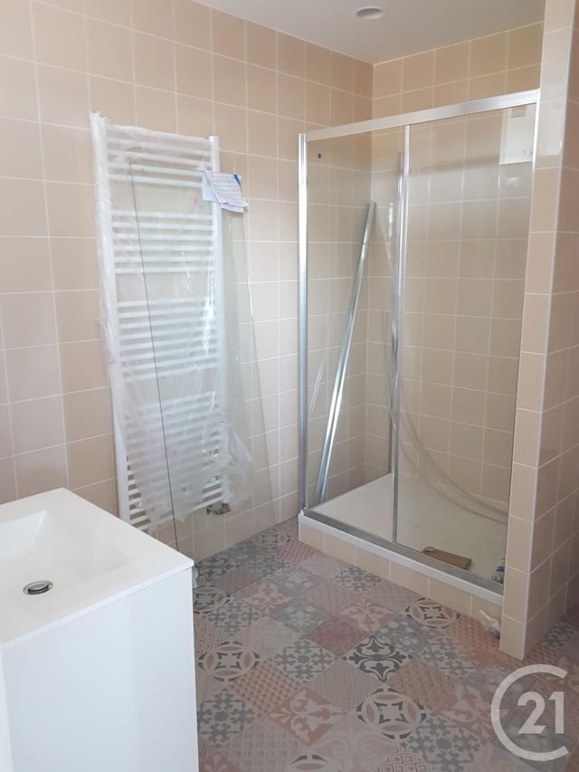 Appartement F2 à louer - 2 pièces - 41.0 m2 - PONTARLIER - 25 - FRANCHE-COMTE - Century 21 Avenir Immobilier