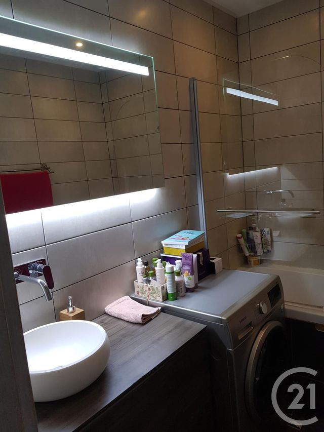 Appartement F3 à louer - 3 pièces - 59.53 m2 - PONTARLIER - 25 - FRANCHE-COMTE - Century 21 Avenir Immobilier