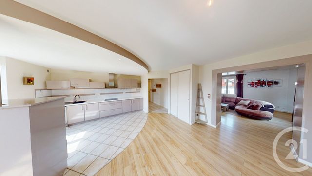 Appartement F4 à vendre - 5 pièces - 126.0 m2 - PONTARLIER - 25 - FRANCHE-COMTE - Century 21 Avenir Immobilier