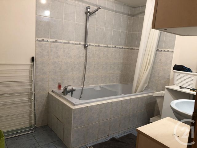 Appartement F4 à louer - 4 pièces - 114.0 m2 - LA RIVIERE DRUGEON - 25 - FRANCHE-COMTE - Century 21 Avenir Immobilier