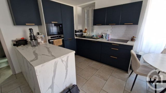 Appartement F3 à louer - 3 pièces - 58.8 m2 - PONTARLIER - 25 - FRANCHE-COMTE - Century 21 Avenir Immobilier