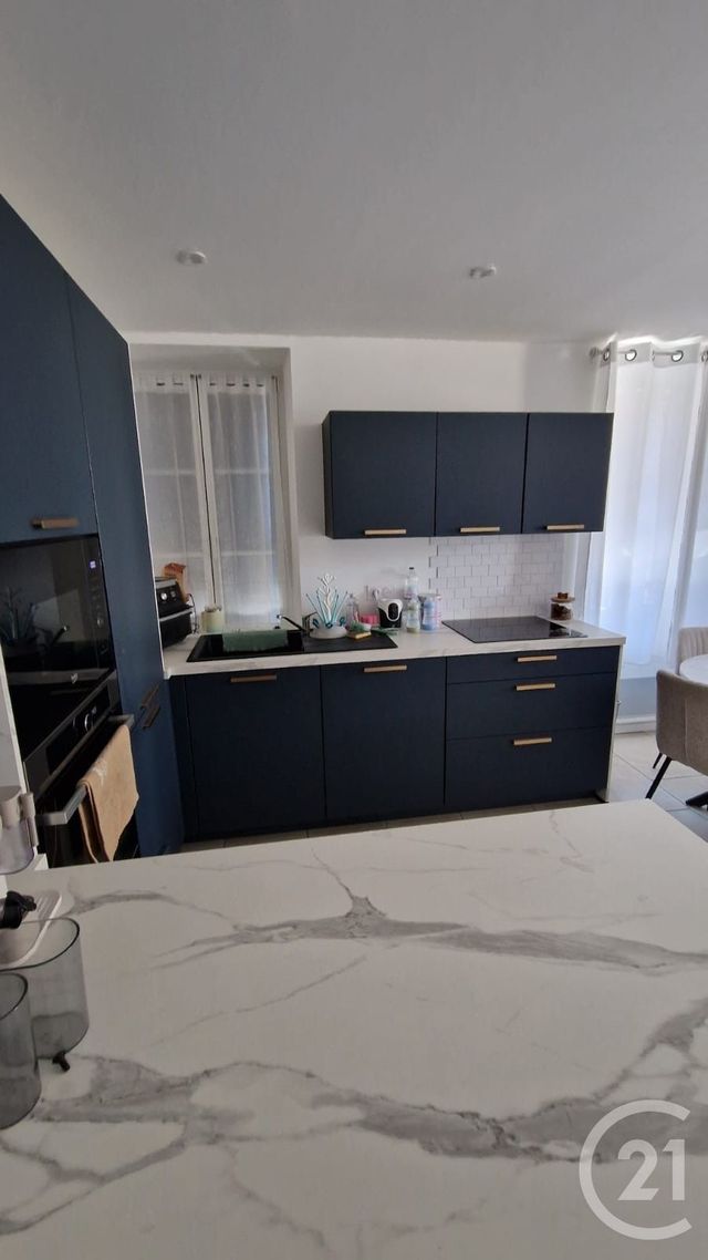 Appartement F3 à louer - 3 pièces - 58.8 m2 - PONTARLIER - 25 - FRANCHE-COMTE - Century 21 Avenir Immobilier