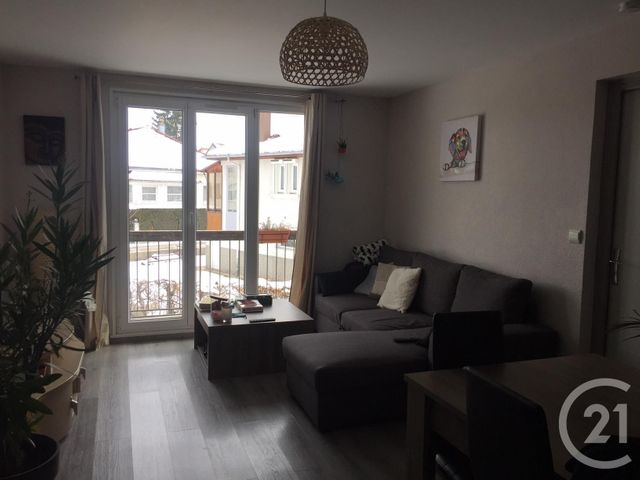 Appartement F3 à louer - 3 pièces - 68.0 m2 - PONTARLIER - 25 - FRANCHE-COMTE - Century 21 Avenir Immobilier