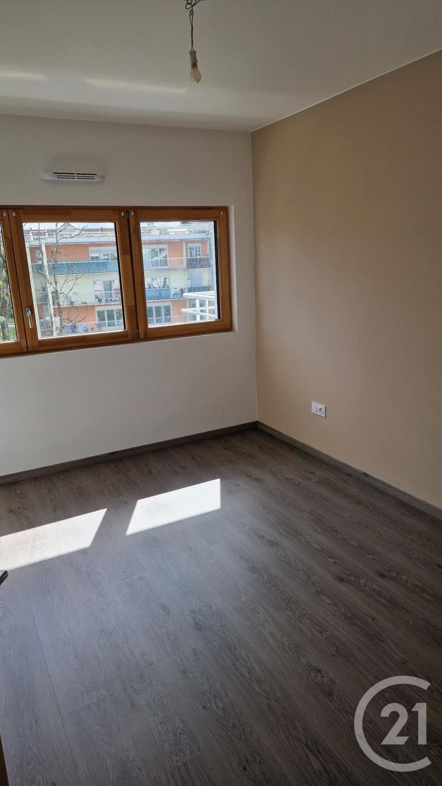 Appartement F3 à louer - 3 pièces - 74.13 m2 - PONTARLIER - 25 - FRANCHE-COMTE - Century 21 Avenir Immobilier