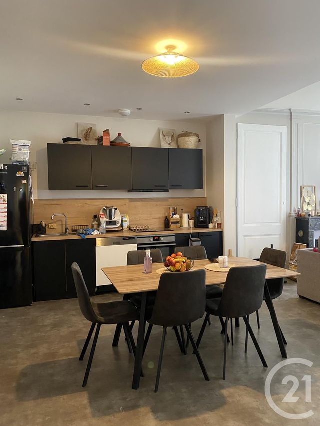 Appartement F4 à louer - 4 pièces - 113.1 m2 - PONTARLIER - 25 - FRANCHE-COMTE - Century 21 Avenir Immobilier